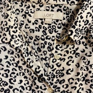 LOFT Medium White and Black Leopard Print Blouse